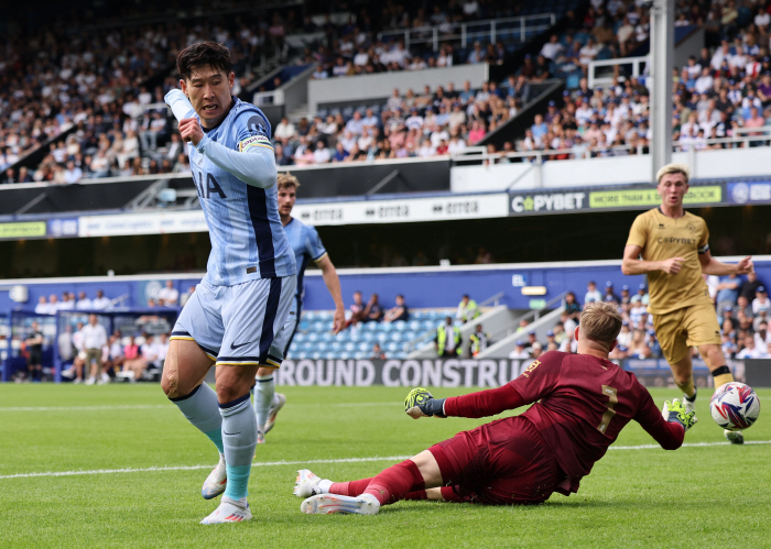 Son Heung-min played in two big chances misses 6 points 45 minutes...Tottenham win 2-0 over QPR'3rd straight pre-season'