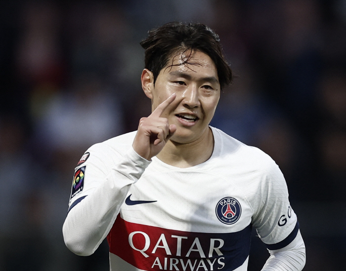 'HERE WE GO'Official, Lee Kang-in's PSG Residual Angle 'Not Included in the Ossimen Deal'...Lee Kang-in joins the training