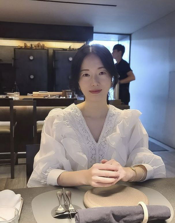  Going out after a long time, elegant mood Lee Jung-hyun 