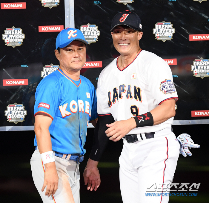 'You can use it right now?' The emotion that touched the legendary special gaze that impressed the pitcher with 152 wins in his career