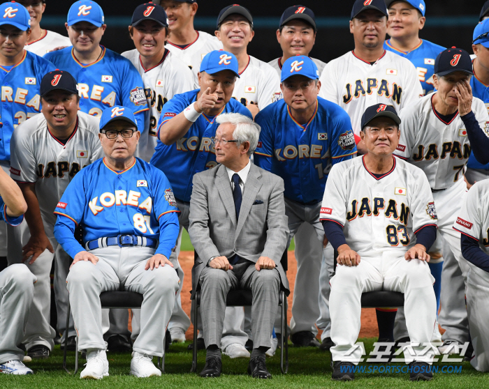 'You can use it right now?' The emotion that touched the legendary special gaze that impressed the pitcher with 152 wins in his career