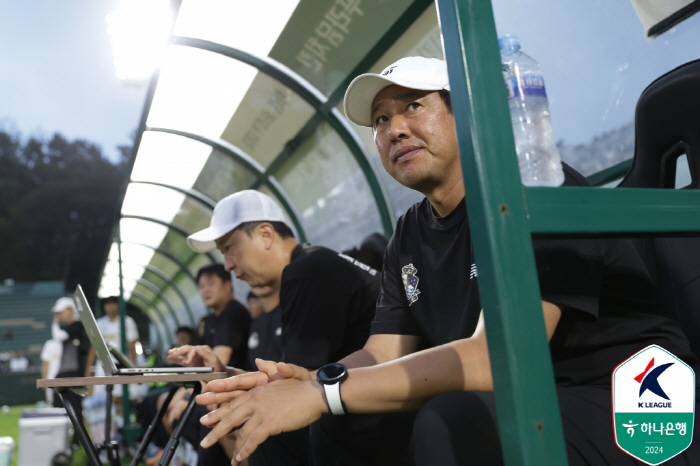 Byeon Kyung-joon and Kim Do-kyun, who contributed 5 goals with Gimpo 'Destruction of the back space'Compliment'