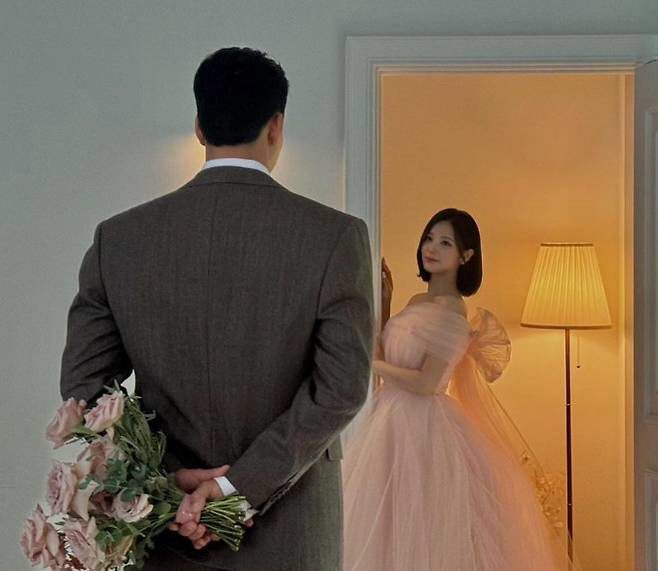  Did you fall in love with her reliable charm?SOHEE, a former Alice, ♥15 years older prospective groom revealed