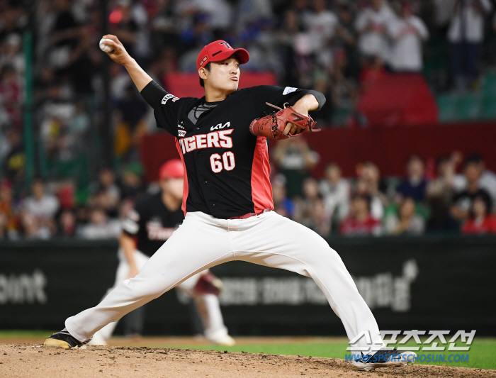 '5 innings of self-imposed win' Is that the pitcher? 'Ball ball ball ball ball' 'Shocking throw with 73 pitches and 6 runs in 1.1 innings