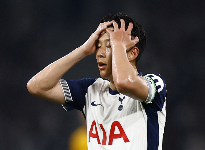 'Son Heung-min scored his first goal at last'Son Heung-min's daily heart letter 'Click ceremony Tottenham came from behind to beat Vissel Kobe 3-2