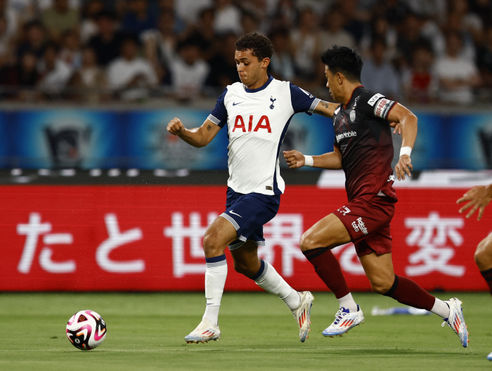 'Son Heung-min scored his first goal at last'Son Heung-min's daily heart letter 'Click ceremony Tottenham came from behind to beat Vissel Kobe 3-2