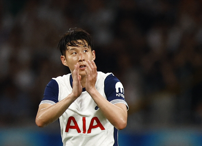 'Son Heung-min scored his first goal at last'Son Heung-min's daily heart letter 'Click ceremony Tottenham came from behind to beat Vissel Kobe 3-2