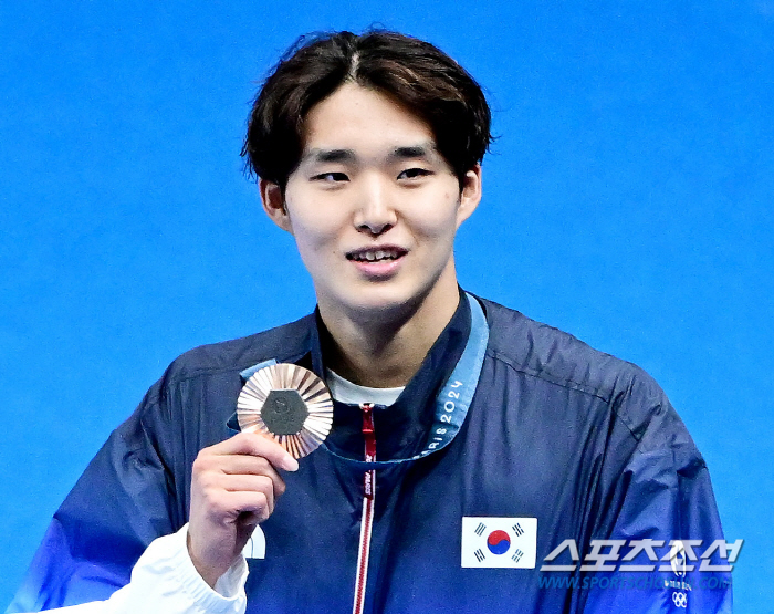 'Fireworks Direct Man'Kim Woo-min's unexpected 銅 'Miracle on Lane 1, the secret of my medal is my swimming'