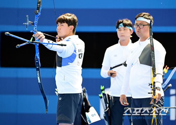 'Kim Woo-jin Ten' Genius youngest Kim Je-deok's fighting archery dance to the magical spell