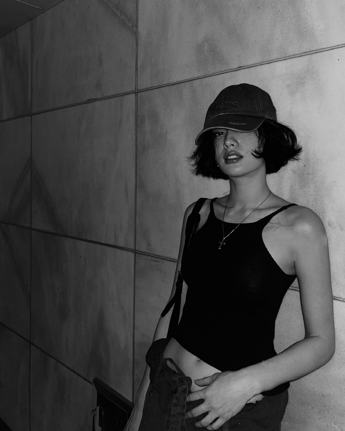 'Unique Decadent Beauty'I, the tattoo disappeared, and the perfect slender body is still there