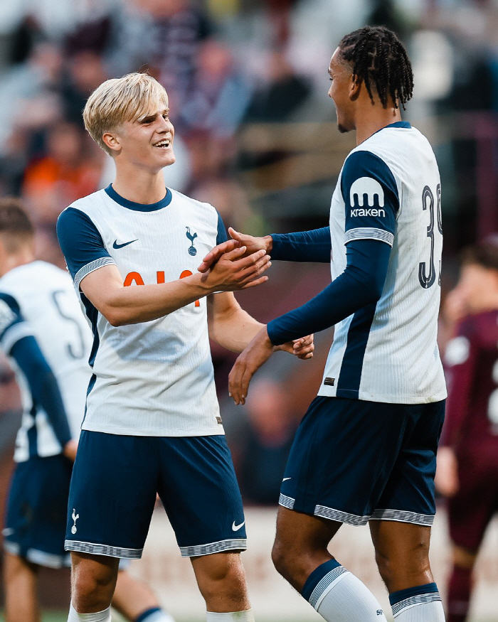 'Tottenham Flower on Enthusiasm'' Blonde Prince Beribal's bold ambition,'The goal is to win the EPL → advance to the Champions'