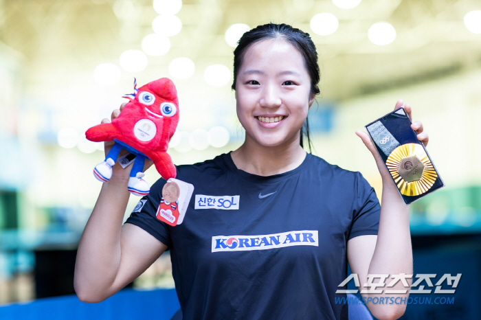 'This kid will be an Olympic medalist in 16 years.' The Miracle of Shin Yu-bin