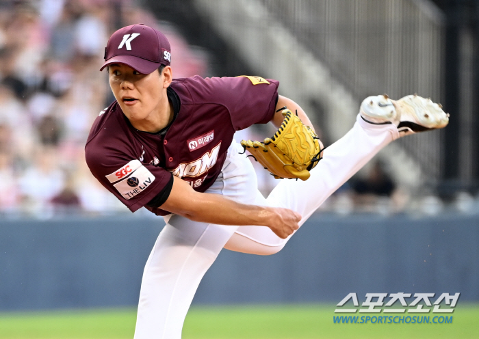 Coach Hong responded to his nephew Park Chan-ho's 'Heaven → Hell Pitching''7 scoreless innings → 9 runs in 4 innings' As expected, I had a lot of thoughts'