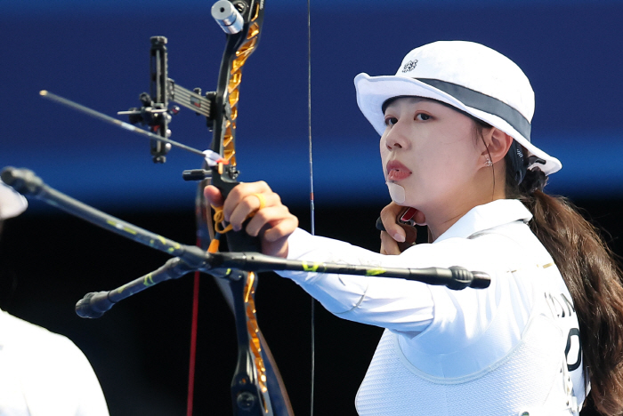 'Let's go for the 3rd place!' Lim Si-hyun wins by a landslide in the round of 64 individual matches! advance to the round of 32 without difficulty 