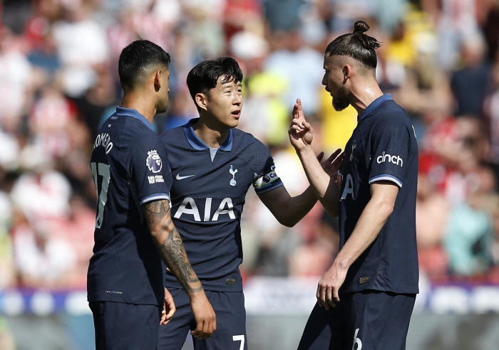 'You're leaving SON behind?'→'Want to win Tottenham!'...Tottenham vice-captain Son Heung-min, who has pledged loyalty, continues to play here'It's good to play here'