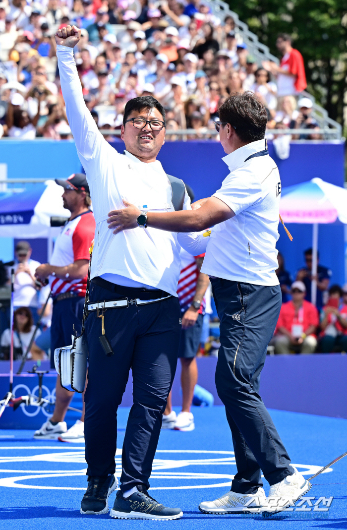  Archery 男's individual top, three-time winner Kim Woo-jin 'Right after the shoot-off, the winning intuition. Astigmatism was not a major obstacle'