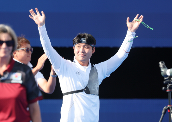 'This is the peckiness' Kim Je-deok, the last thrill of 10 points...ç”·All three members of the Taeguk Palace will advance to the quarterfinals