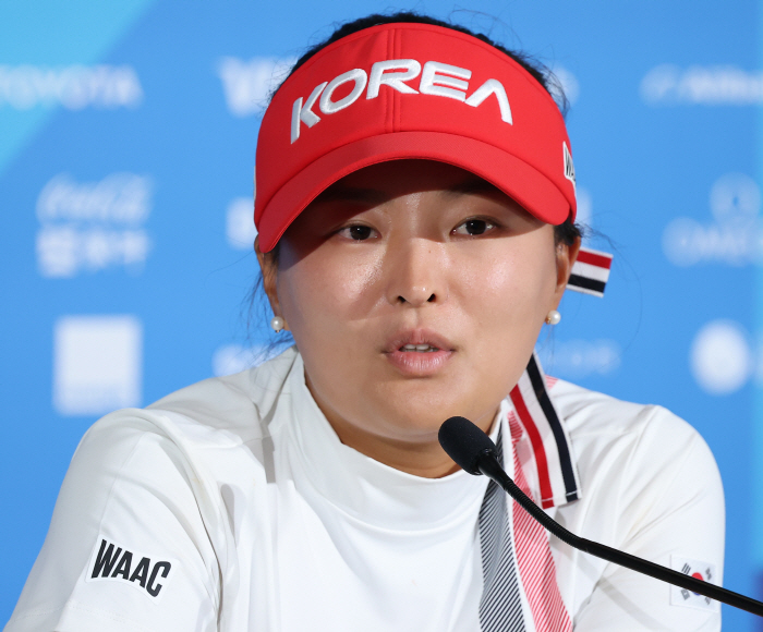 Ko Jin-young, you're expected to be 12th, let alone a medal? The Korean Olympic Broadcasting Corporation, which is harsh to Korean athletes...Why on earth?