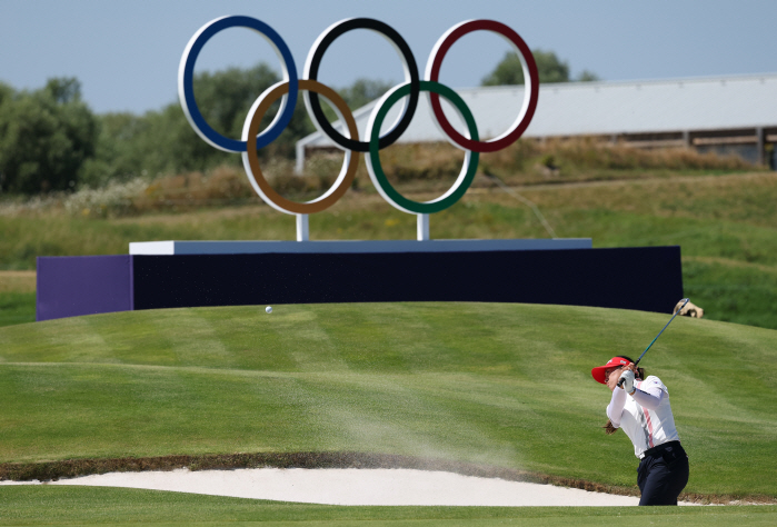 Ko Jin-young, you're expected to be 12th, let alone a medal? The Korean Olympic Broadcasting Corporation, which is harsh to Korean athletes...Why on earth?