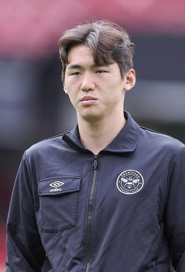 'Thomas Frank Praise → Ready to play in the first team'Expectations for Kim Ji-soo, 'Advancing toward EPL debut'