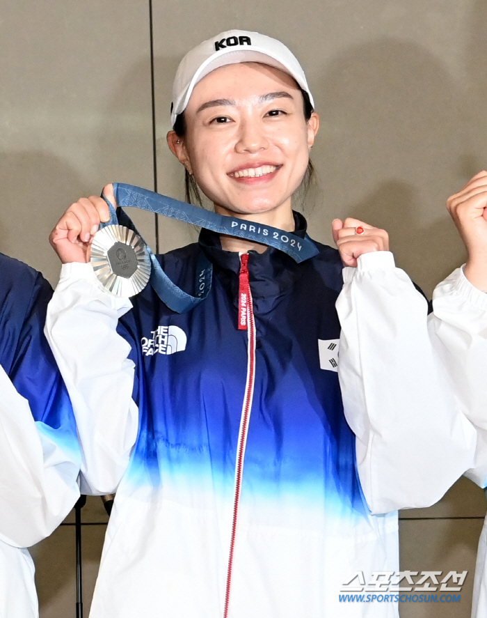Encouraged 'Golden Sisters' Oh Ye-jin → Ban Hyo-jin → Yang Ji-in 'Now 金실감것재정해서뛸비열심히'야이제 '받은양 환금자매호 '지인 반오진