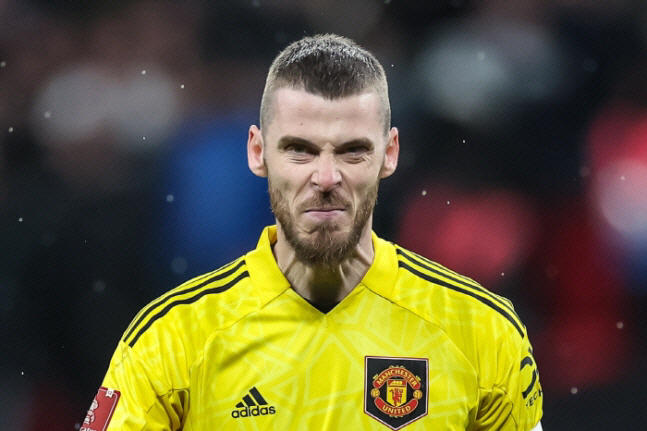 '1 year unemployment'World's best GK is finally here...Coming Back to the Italian Stage