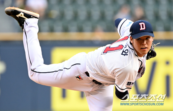 'Ace is here. We're chasing first place' Hernandez's first win in five innings of 7K 1 run and his debut  Austin final two-run shot LG, 10-3, escaped four consecutive wins. Doosan Shirakawa lost 6 runs 