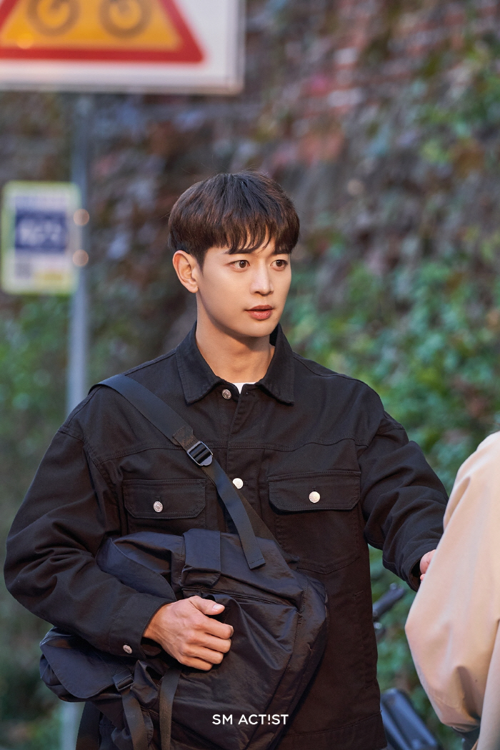 Choi Minho, ♥ fall in love with Son Na Eun..'Family X Melo' Melo Challenge
