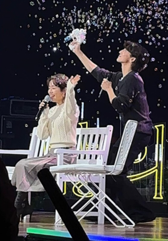 Han Ji-min, ♥ Choi Jung-hoon fan → Lover..First open romantic relationship since debut