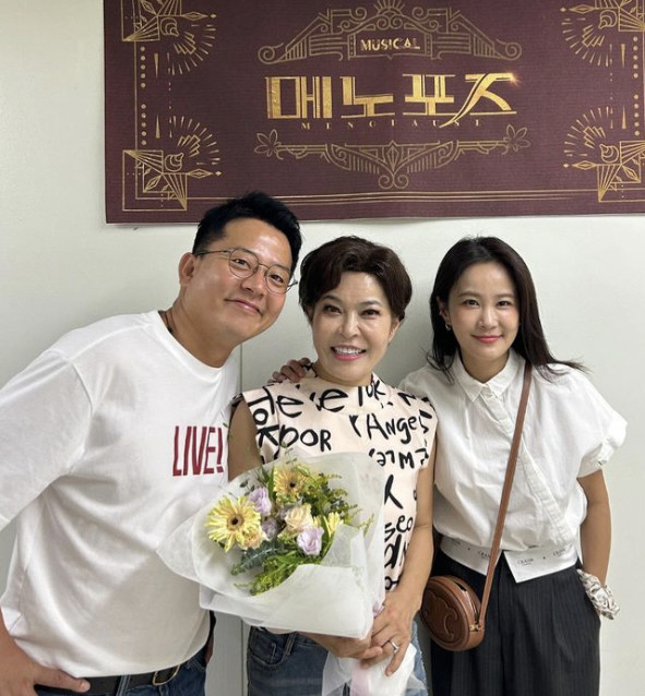 'Marriage Worries' Kim Ji-min, ♥ Open Dating with Kim Jun-ho'Relieving Fear Romanticly'
