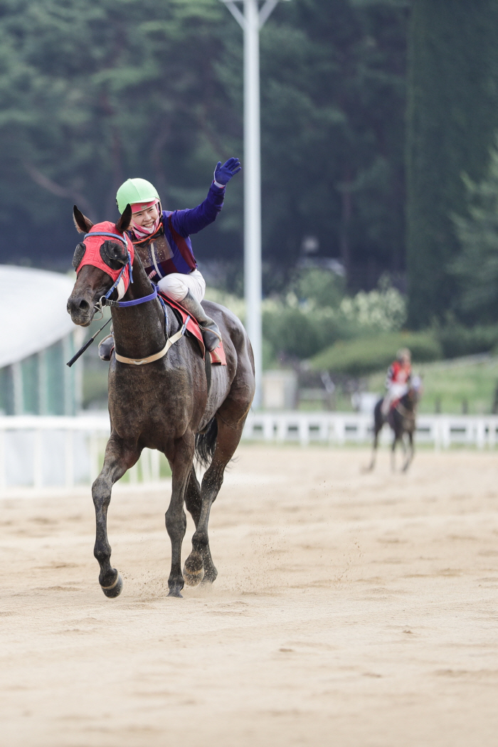  Global hit again! First grand prize race in the second half of the year 'KRA Cup Classic'Winning