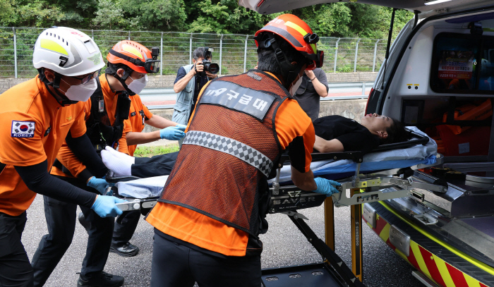 'The earth village is shocked'''SUFF silver medal' Kim Ye-ji fainted during the press conference. Fortunately, there are no abnormalities