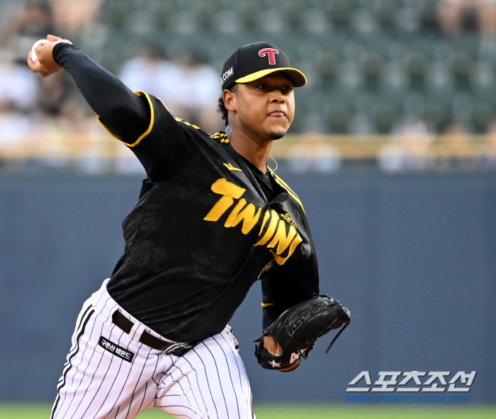 14 points in a row → 29 points in a row. Hernandez's good pitching also caused the batter to break out. It's the 2nd episode of last year's Choi Wontae Effect'