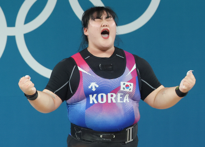 Weightlifting fairy → Ceremony fairy → Ending fairy! Park Hye-jeong's 'Korean dignity' will properly promote national prestige in LA'
