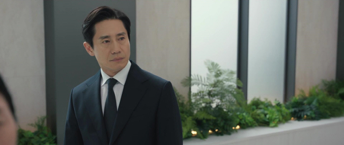 Shin Ha-gyun 'King of Rat = Jang Mun-seong' I got the real thing..I'm on the verge of being tied up (Thank you) 