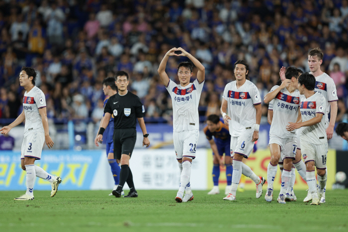 'Son Jun-ho's emotional debut goal'Director Kim Eun-joong''Resolve when it's important, he prepared a lot.'