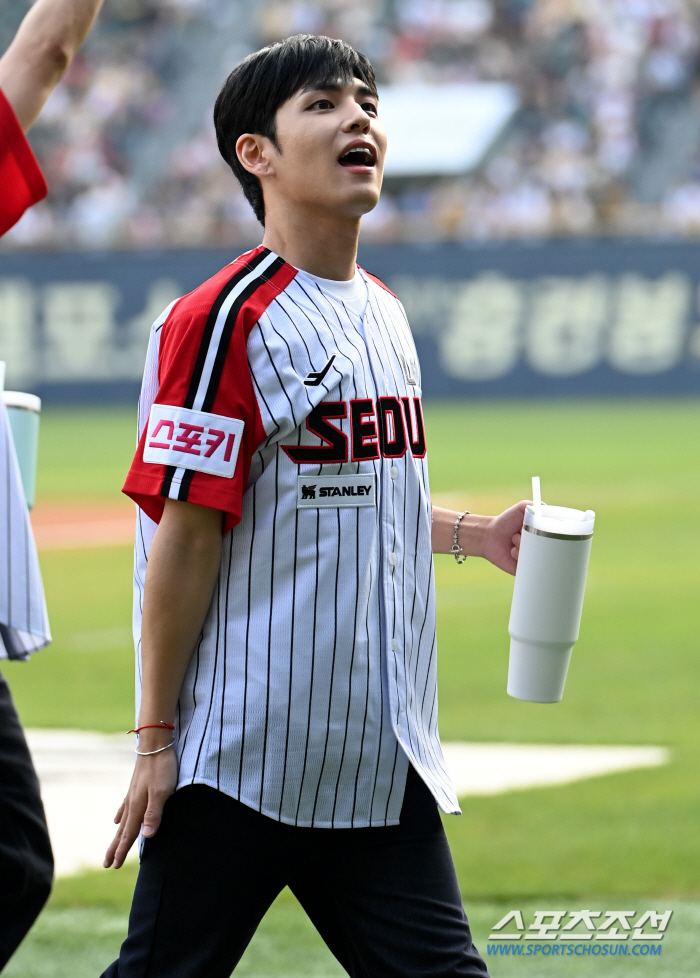  DAY6 WONPIL, LG, cheer for Seungri