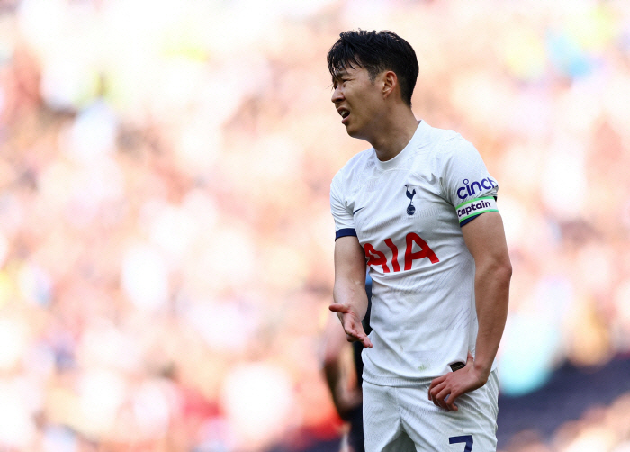 Son Heung-min, the best No.7 in Tottenham's history...But no tag → SON's answer?