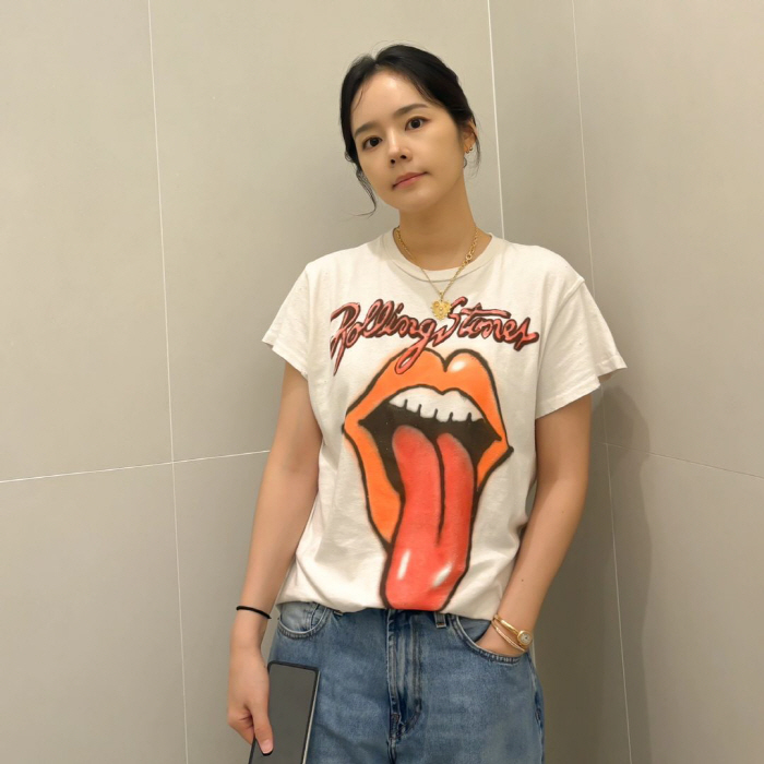 'Yeon Jung-hoon ♥' Han Ga-in Declares to Give Up Photography'Now I don't know'