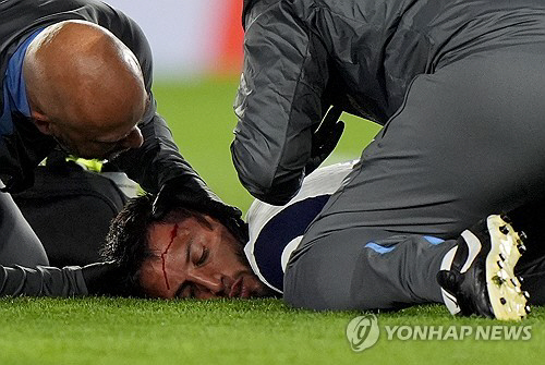 Bentancourt, who lost consciousness, even mobilized his respiratory organs → Fortunately, he regained consciousness...Postecoglou 'Can communicate'