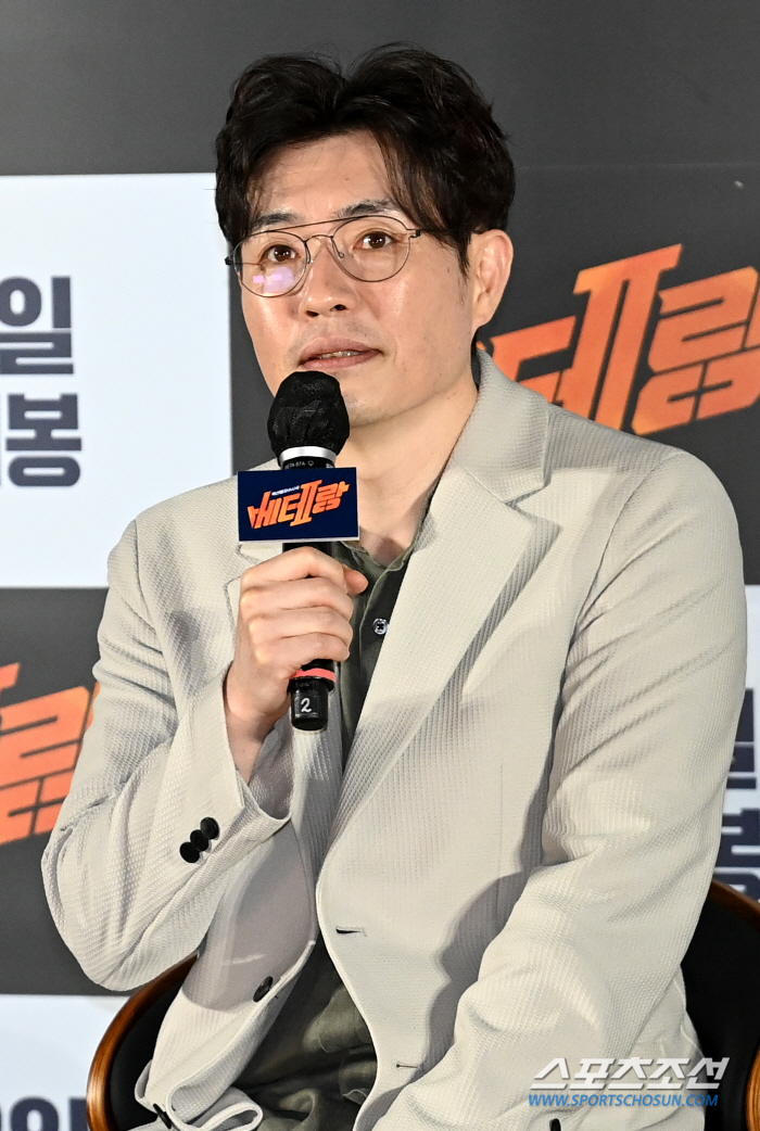  Director Ryu Seung-wan, please look forward to 