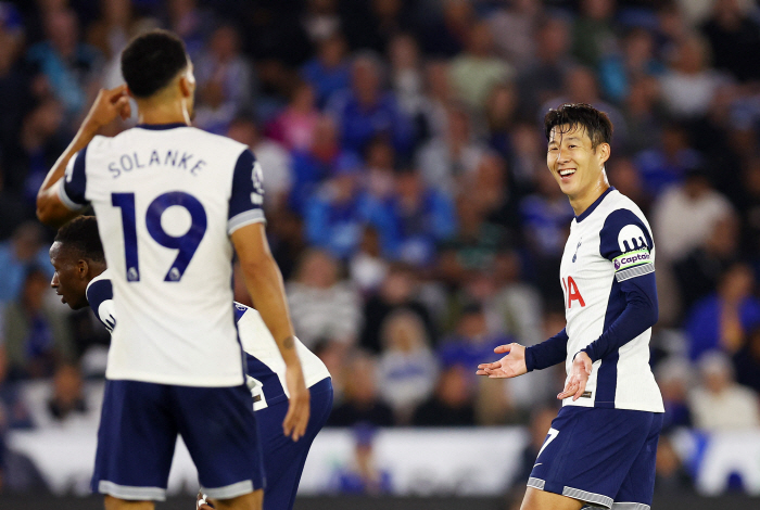 Son Heung-min failed to attack points in the opening match, and the local team received mixed reviews...Tottenham draw 1-1 with promotion team