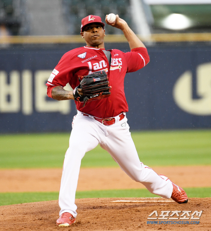 '8th episode again, Noh Kyung-eun. Austin, double, but...' Elias 7 scoreless innings Otaegon wedge two-run shot SSG and LG won 5-1 completely. a four-game losing streak. LG has five hits and empty space