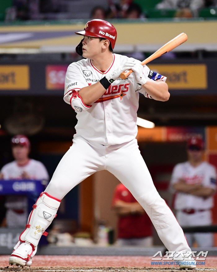 Choo Shin-soo has no hits in 8 at-bats, and Herredia also has 2 hits in 14 at-bats... Four consecutive victories and five wins and no losses. Will the seven left-handed hitters be solved? 