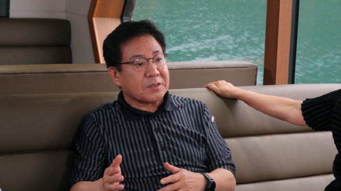 Jeong Han Yong, a heartbreaking story..