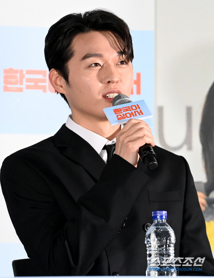 'I think I'll regret it if I miss it' Ko Ah-sung chose 'Because I Hate Korea' (Roundup)