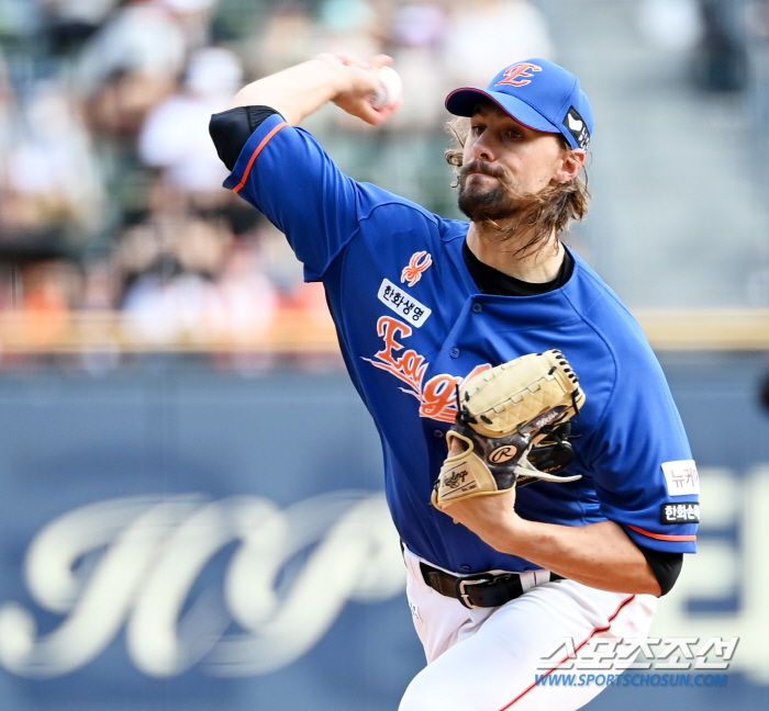 Hanwha's 5th starting pitcher, Kim Kyung-moon's player Yu-na 'Considering taking the mound on the 4th day for foreigners'