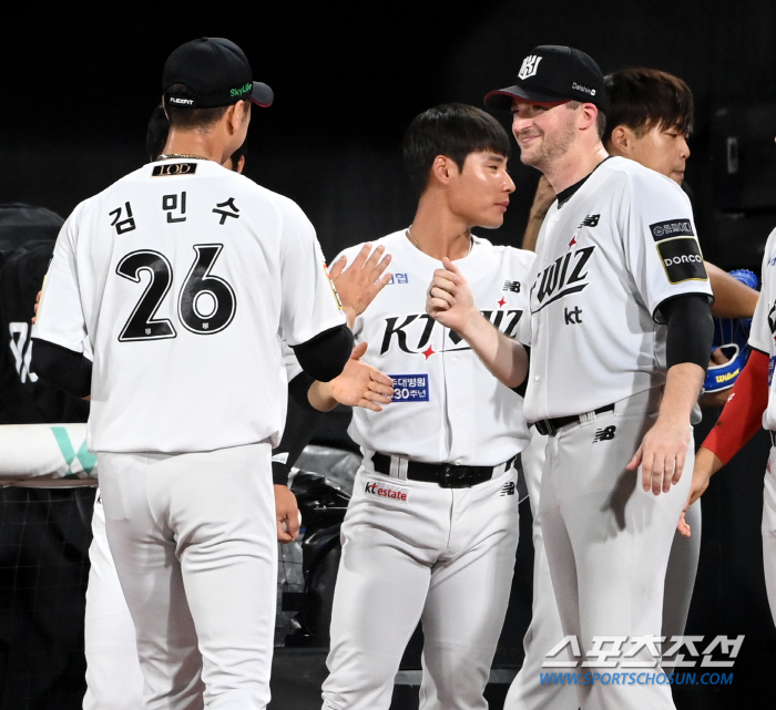 Kim Min-soo and Benjamin, who responded to Cho Dae-hyun's fierce fighting spirit with good pitching, were just amazed