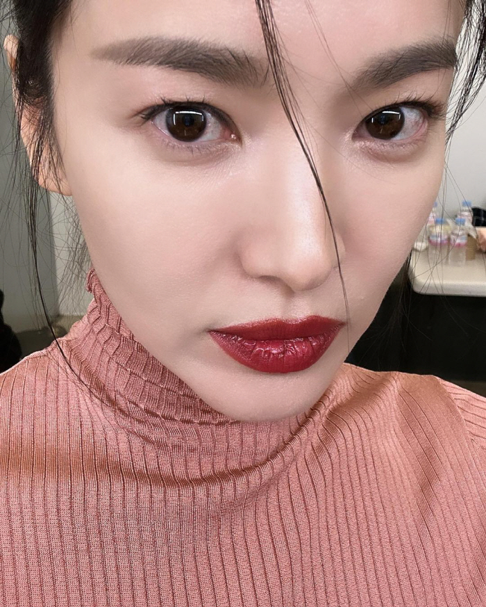 Song Hye-kyo, '42 years old' is a number...Super close proximity 'No humiliation' in the heyday of beauty
