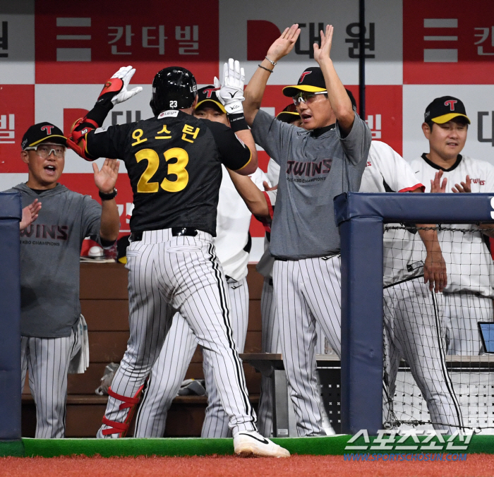 First 30HR-100RBI. 'LG's Lifetime Wish' Real Big guns born. From 'Hyoza Mercenary' to 'Legend'